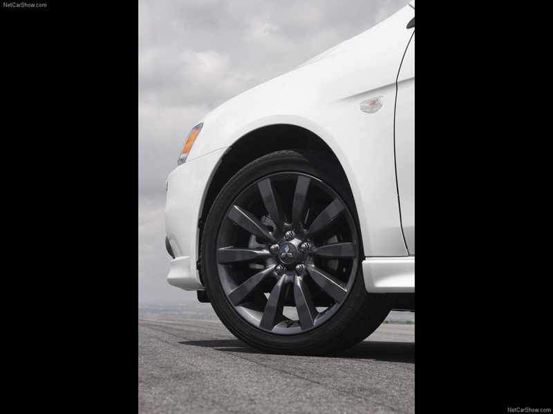 Illustration for article titled 2010 Mitsubishi Lancer Sportback Coming To America, Five-Door Style